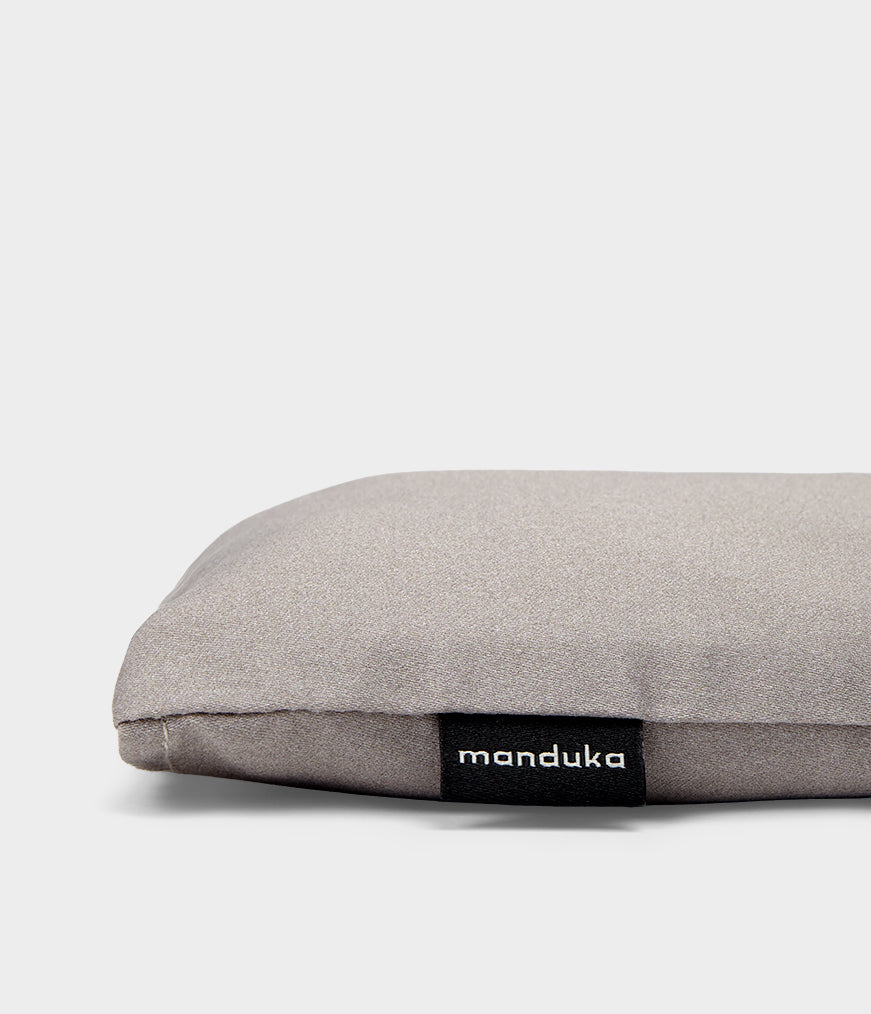 473010T20_EYE_PILLOW-SCENTED_SAND_04.jpg